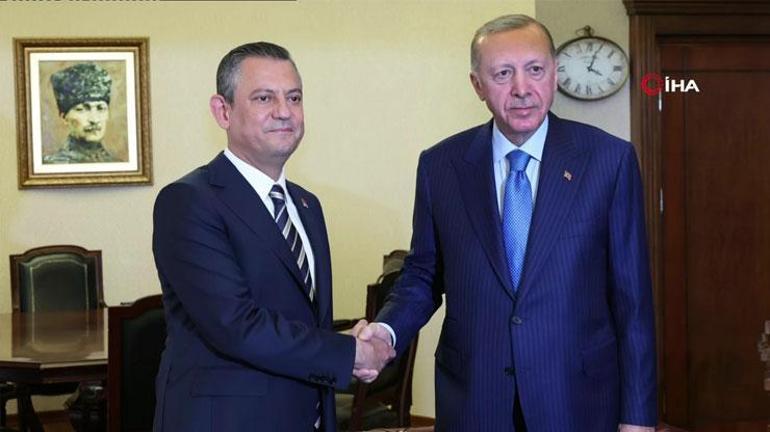 Son dakika... 18 yıl sonra CHPye ziyaret Erdoğan - Özel görüşmesi sona erdi