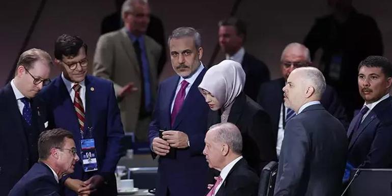 NATO Zirvesinin son gün oturumları: Erdoğan liderlerle sohbet etti