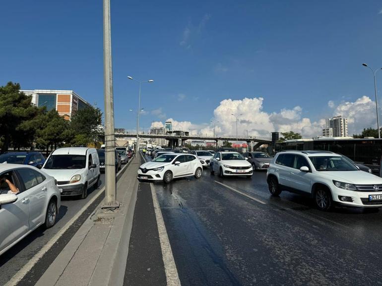 Son dakika... İstanbul trafiğini kilitleyen zincirleme kaza Çok sayıda yaralı var | Video Haber