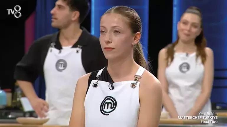 Son dakika: MasterChef’te ana kadroya giren 11. yarışmacı belli oldu 24 Temmuz MasterChef ana kadroya kim girdi, kim kazandı