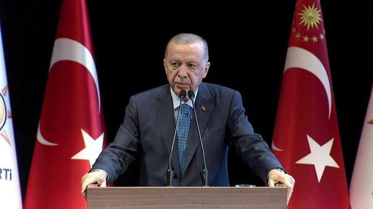 SON DAKİKA HABERİ... Cumhurbaşkanı Erdoğandan muhalefete Mavi Vatan tepkisi: Masal diyerek birilerine göz kırpıyorlar