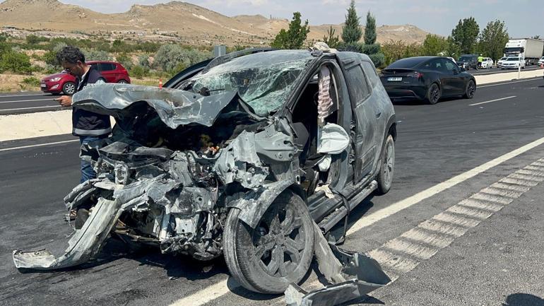 Nevşehirde minibüs ile cip çarpıştı: 1i ağır, 14 yaralı