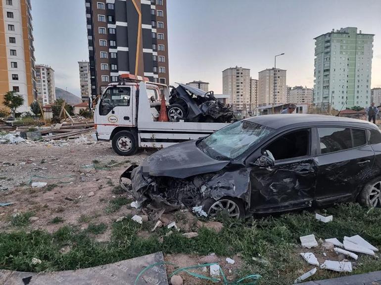 Kayseride Tofaşın ikiye bölündüğü kaza kamerada | VİDEO