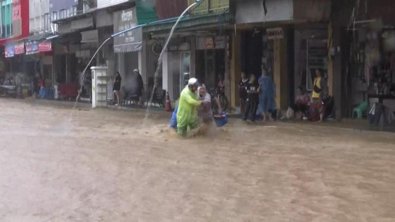 Video Haber | Yagi Tayfununun bilançosu büyüyor: Taylanda ulaştı