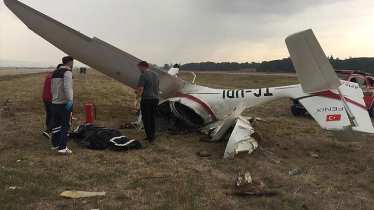 SON DAKİKA... Bursada eğitim uçağı düştü 2 pilot hayatını kaybetti Düşme anı kamerada