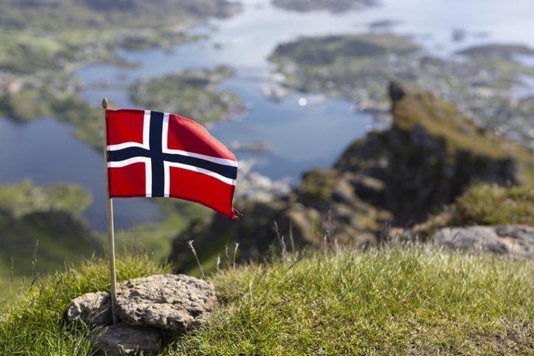 Norveç Bayrağı Anlamı Nedir Norveç Bayrağı Nasıl Oluştu, Renkleri Ne Anlama Geliyor