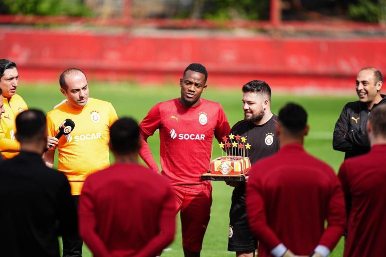 Galatasaray, RFS maçının hazırlıklarını tamamladı