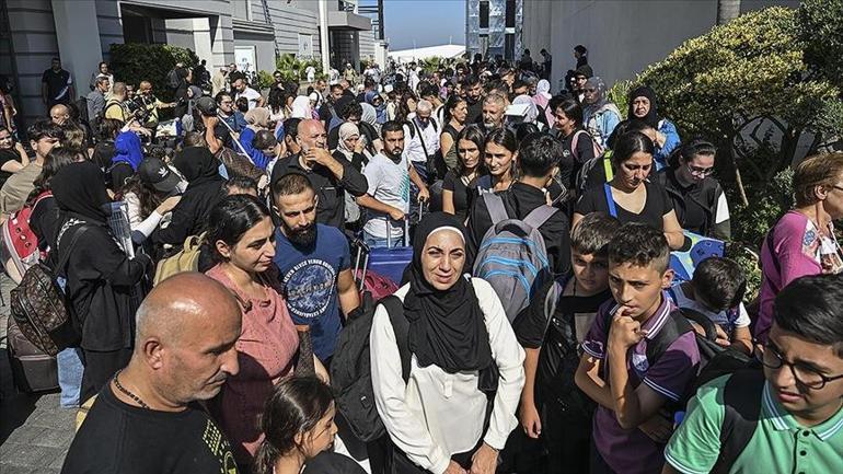 Lübnan’daki Türkler tahliye ediliyor: Türkiyenin Beyrut Büyükelçisi Ulusoy’dan açıklamalar