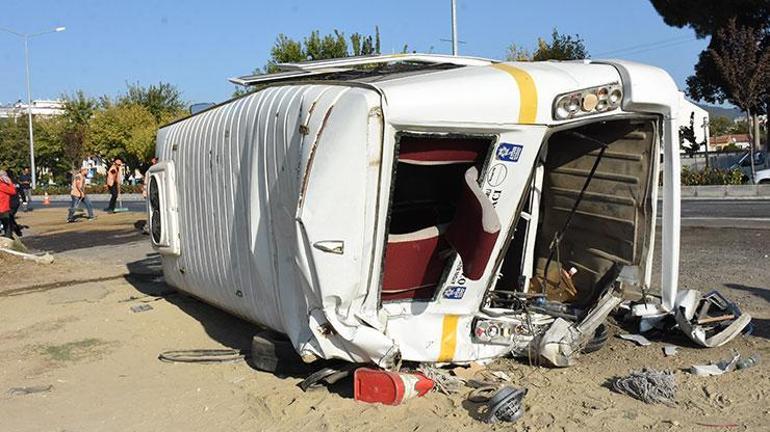 Aydında tanker ile minibüs çarpıştı: 11 yaralı