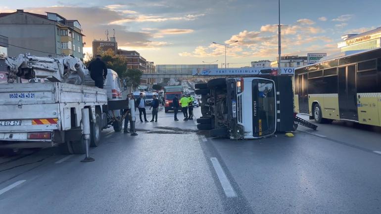 Pendik D-100de trafiği kilitleyen kaza