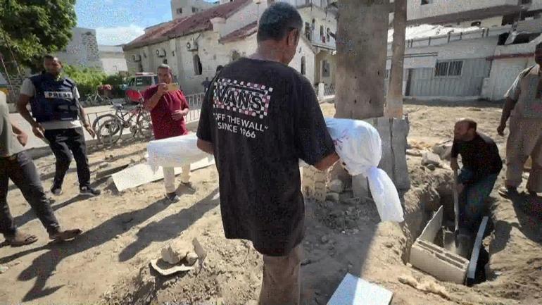 İsrailden bir sivil katliamı daha… 21’i kadın ve çocuk 33 kişi öldü