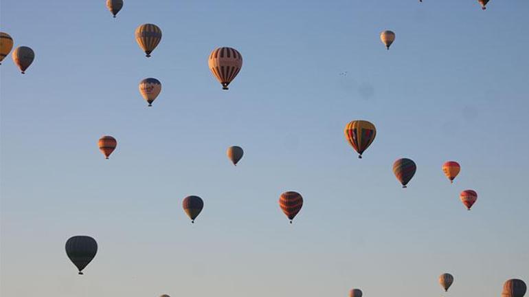 Kapadokyada balonlar, Cumhuriyet Bayramı için havalandı