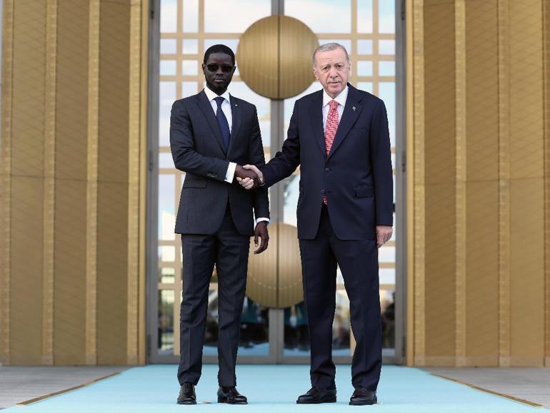 SON DAKİKA: Senegal Cumhurbaşkanı Ankarada... Cumhurbaşkanı Erdoğandan açıklamalar