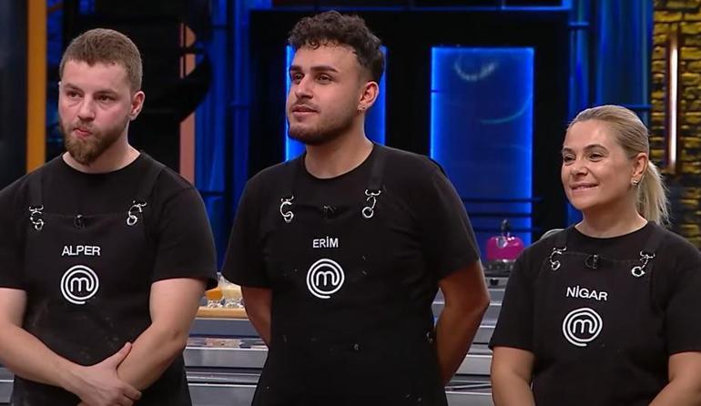 MasterChef kim elendi Dün akşam MasterChefte kim gitti Akın... 3 Kasım 2024 MasterChef veda eden isim belli oldu