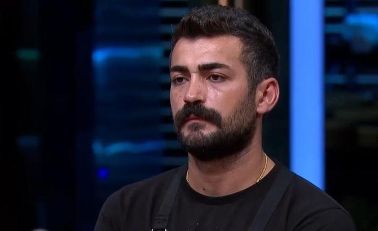 MasterChef kim elendi Bu akşam MasterChefte kim gitti Akın... 3 Kasım 2024 MasterChef veda eden isim belli oldu