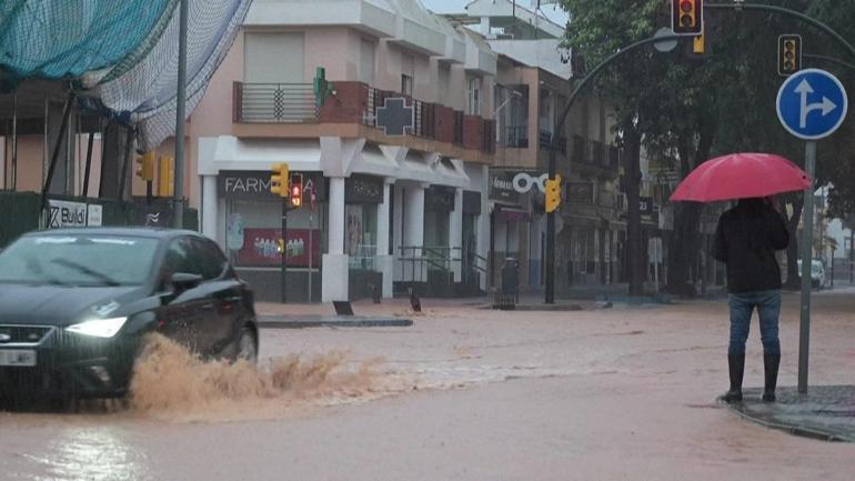 İspanya yine selle mücadele ediyor