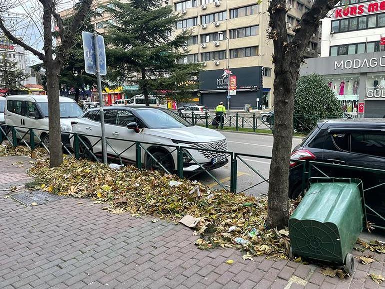 Fırtına Bursada adeta insanları uçurdu, kadınlar ve çocuklar zor anlar yaşadı | Video Haber