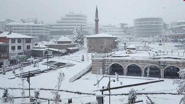 KARA KIŞ TÜRKİYEYİ ESİR ALDI Eğitime ara, yollarda kaza…