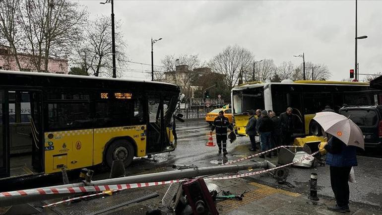 Fatihte kaza sonrası ortalık savaş alanına döndü | Video Haber