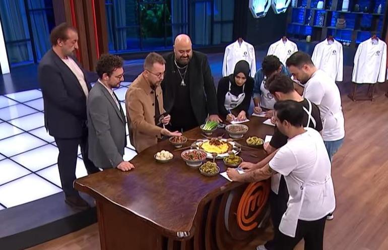 Bu akşam İlk ceketi kim aldı Şef ceketini kim kazandı 22 Aralık 2024 MasterChef Türkiyede yaşananlar