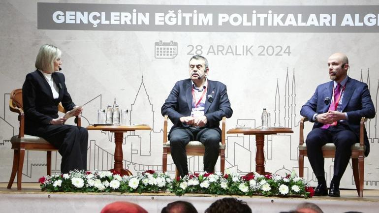 Genç Türkiye Forumu İstanbulda: Eğitim politikaları gençlerle masaya yatırıldı