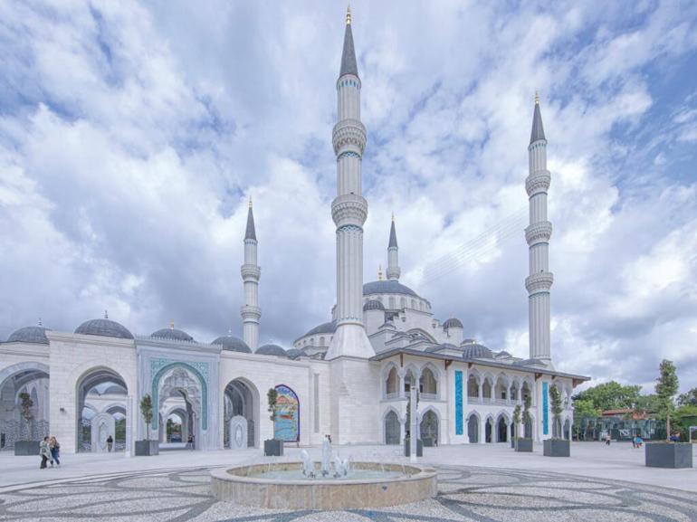 Barbaros Hayrettin Paşa Camii Nerede Barbaros Hayrettin Paşa Camii Mimari Özellikleri