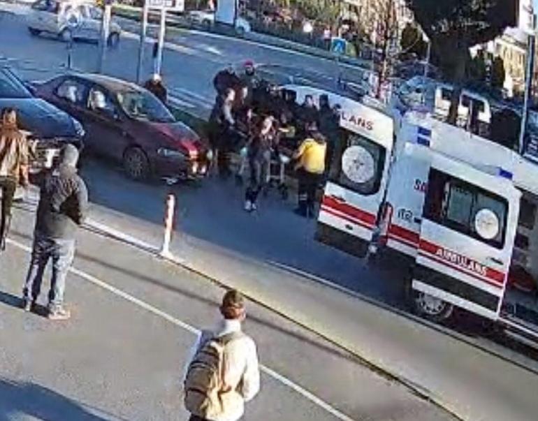 Sakaryada akıl almaz kaza: 5 dakika arayla biri çarptı, diğeri ezdi | Video Haber