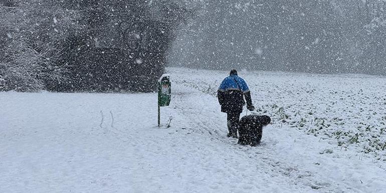 Avrupa kar altında Hava buz kesti, şiddetli kar sonrası sarı alarm verildi