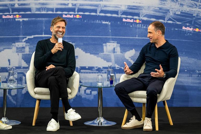 Jürgen Klopp, Red Bulldaki görevine başladı Teknik direktörlüğe dönecek mi