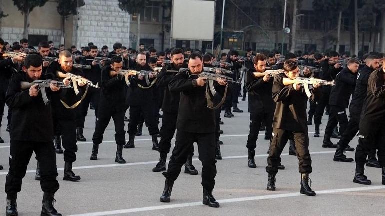 İLK MEZUNLARINI VERDİ: Suriyede yeni kolluk kuvvetleri