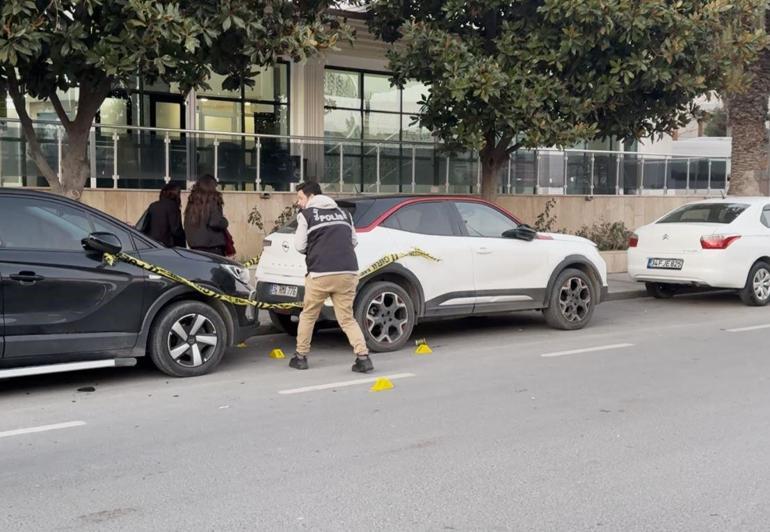 Davetliler şoke oldu Nikah çıkışı gelin ve damada silahlı saldırı