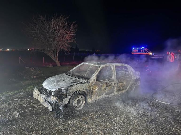 Uşakta yanan aracın içerisinde 1 kişinin cansız bedeni bulundu