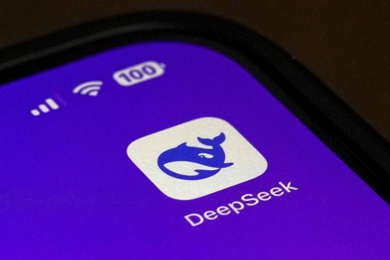 DeepSeek fırtınası ABDyi tahtından etti, dünya Liang Wenfengi konuşuyor: Kim bu dahi