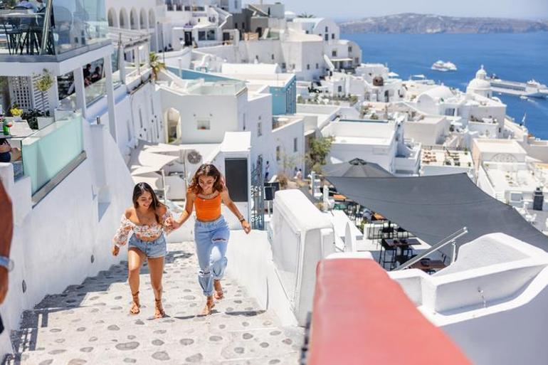 Santorini Adası Nerede, Hangi Ülkede Santorini Adasının Haritadaki Yeri