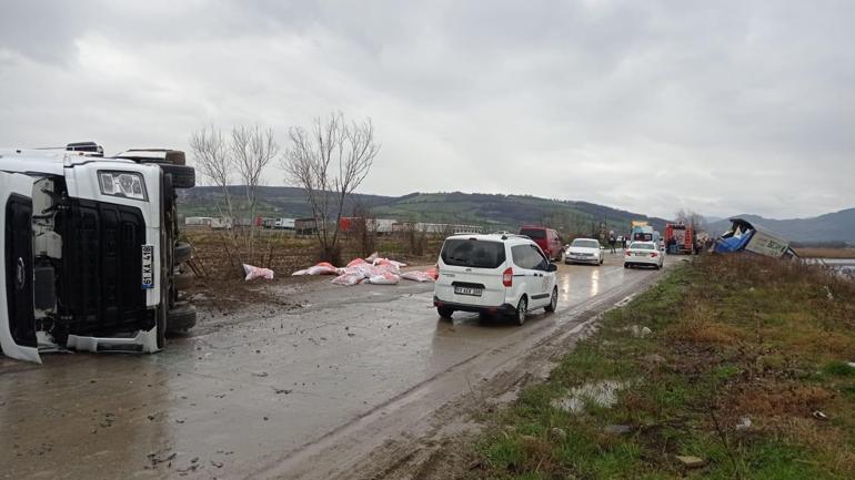 Feci kaza TIRlar kafa kafaya çarpıştı: 1 can kaybı