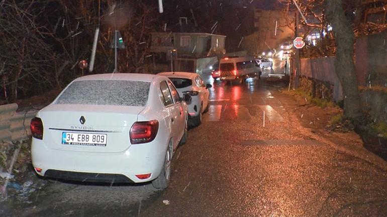 İstanbulda beklenen kar yağışı başladı | Meteorolojiden son dakika uyarısı