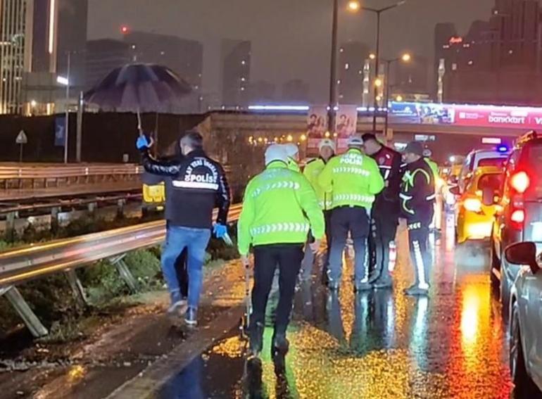 İstanbulda 6 aracın karıştığı zincirleme kaza: 1 kişi hayatını kaybetti