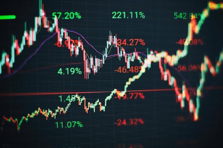 Piyasalar yeni haftaya nasıl başladı Dolar ve borsada kritik tahminler