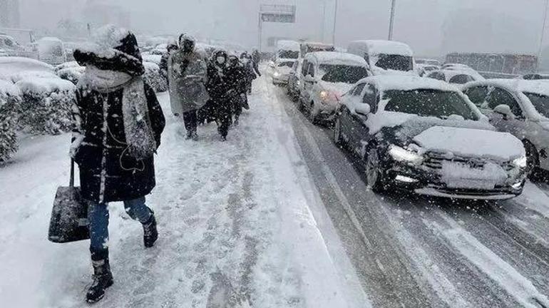 İstanbul Esenyurtta Okullar Tatil Mi Esenyurtta Okullar Tatil Edildi Mi Esenyurt Kaymakamlığı Açıkladı