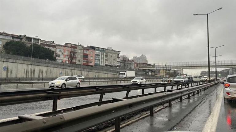 SON DAKİKA... Tekstilkentte kaza İki şerit kapatıldı: Trafik yoğunluğu...