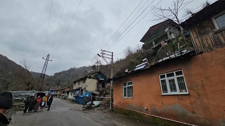 SON DAKİKA... Zonguldak’ta heyelan: 3 ev tahliye edildi