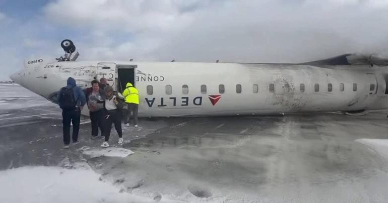 Kanadada yolcu uçağı neden ve nasıl ters döndü Uzmanlar açıkladı