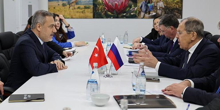 G20de Rusya-Türkiye zirvesi Dışişleri Bakanı Hakan Fidan, Lavrov ile görüştü