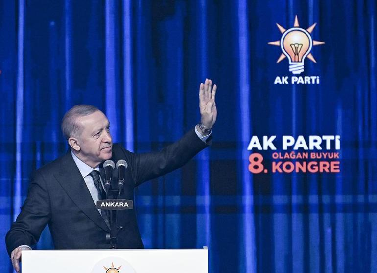 AK Parti kongresine rekor katılım: 100 bin katılımcının 60 bini salon dışındaydı