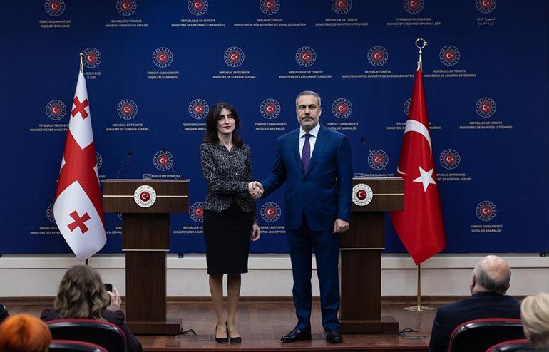 Dışişleri Bakanı Hakan Fidan: Barış görüşmelerine ev sahipliğine hazırız