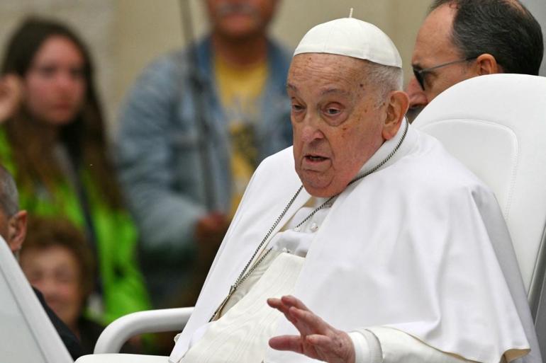 SON DAKİKA HABERi... Papa Francis hayatını kaybetti