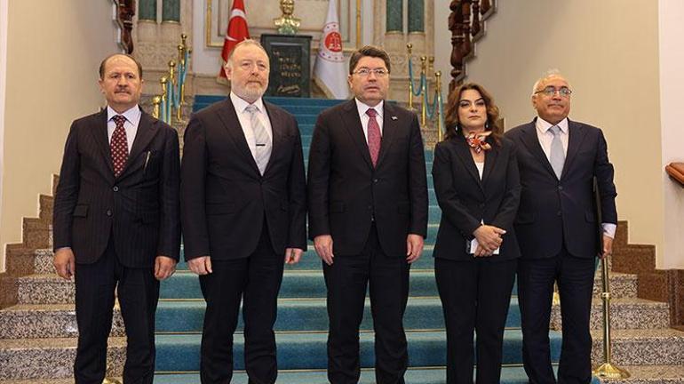 SON DAKİKA... Adalet Bakanı Tunç ile DEM heyetinin görüşmesi sona erdi