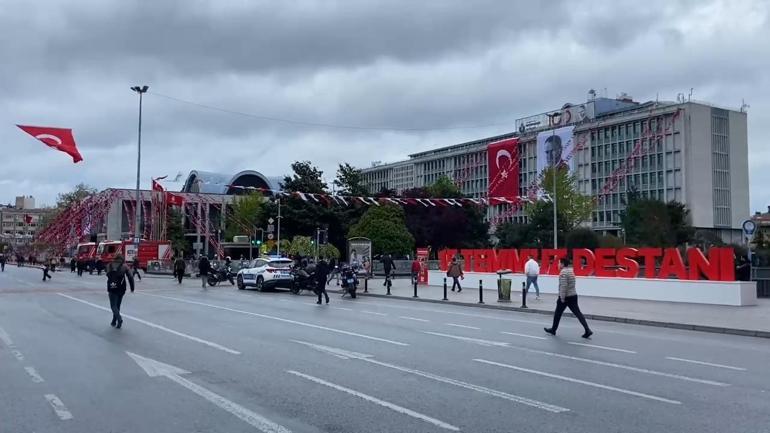 HABER... İstanbulda bazı yollar trafiğe kapatıldı 1 Mayıs için yoğun güvenlik önlemleri