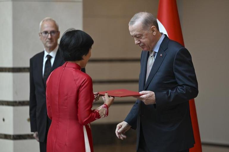 Cumhurbaşkanı Erdoğan, 5 ülkenin büyükelçisini kabul etti