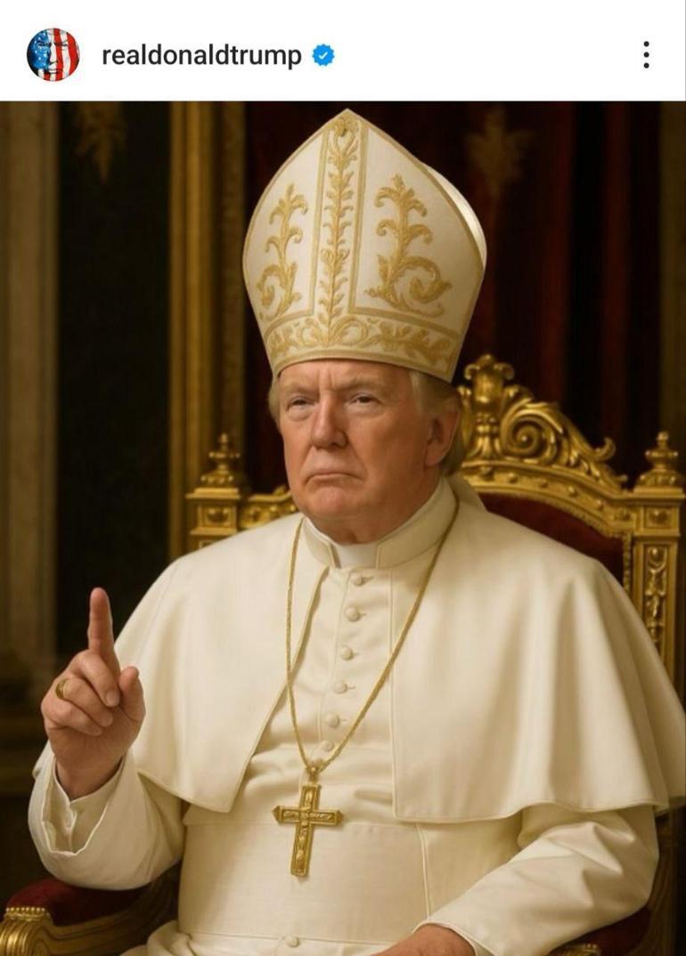Trump, kendisini Papa olarak gösteren fotoğraf paylaştı